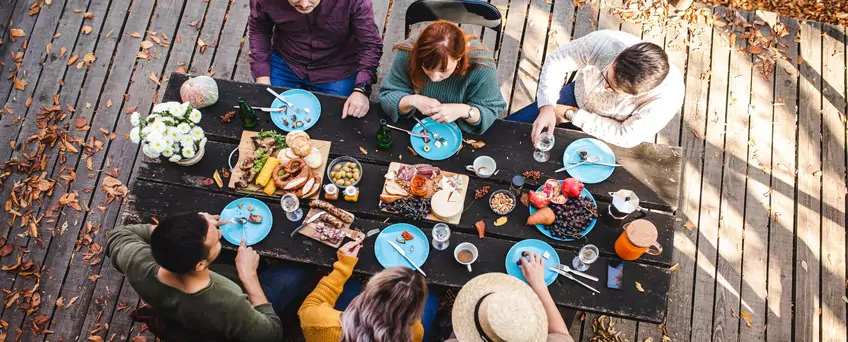 Thanksgiving Spending Up Amid Smaller Gatherings