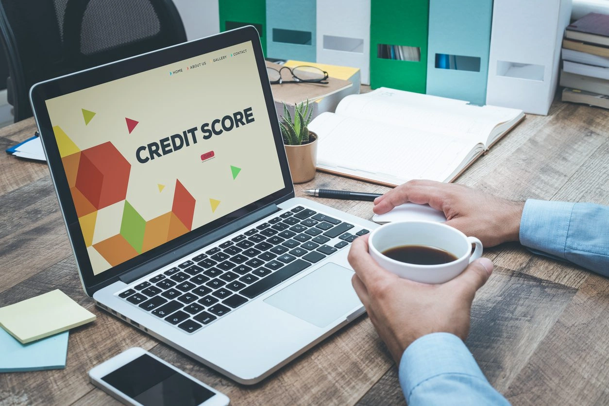 Is No Credit Better than Bad Credit?